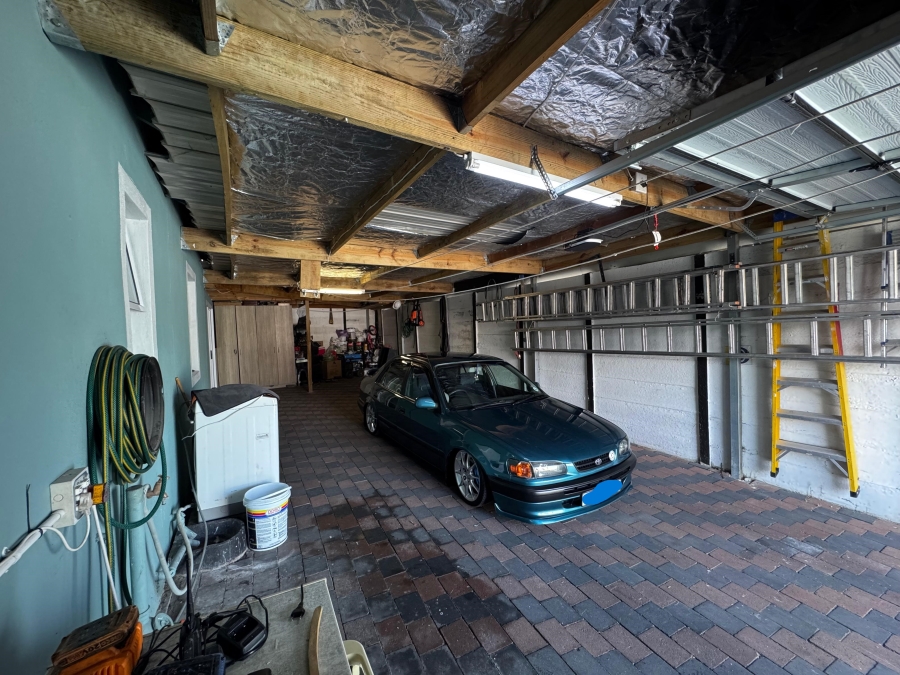 2 Bedroom Property for Sale in Gaylee Western Cape